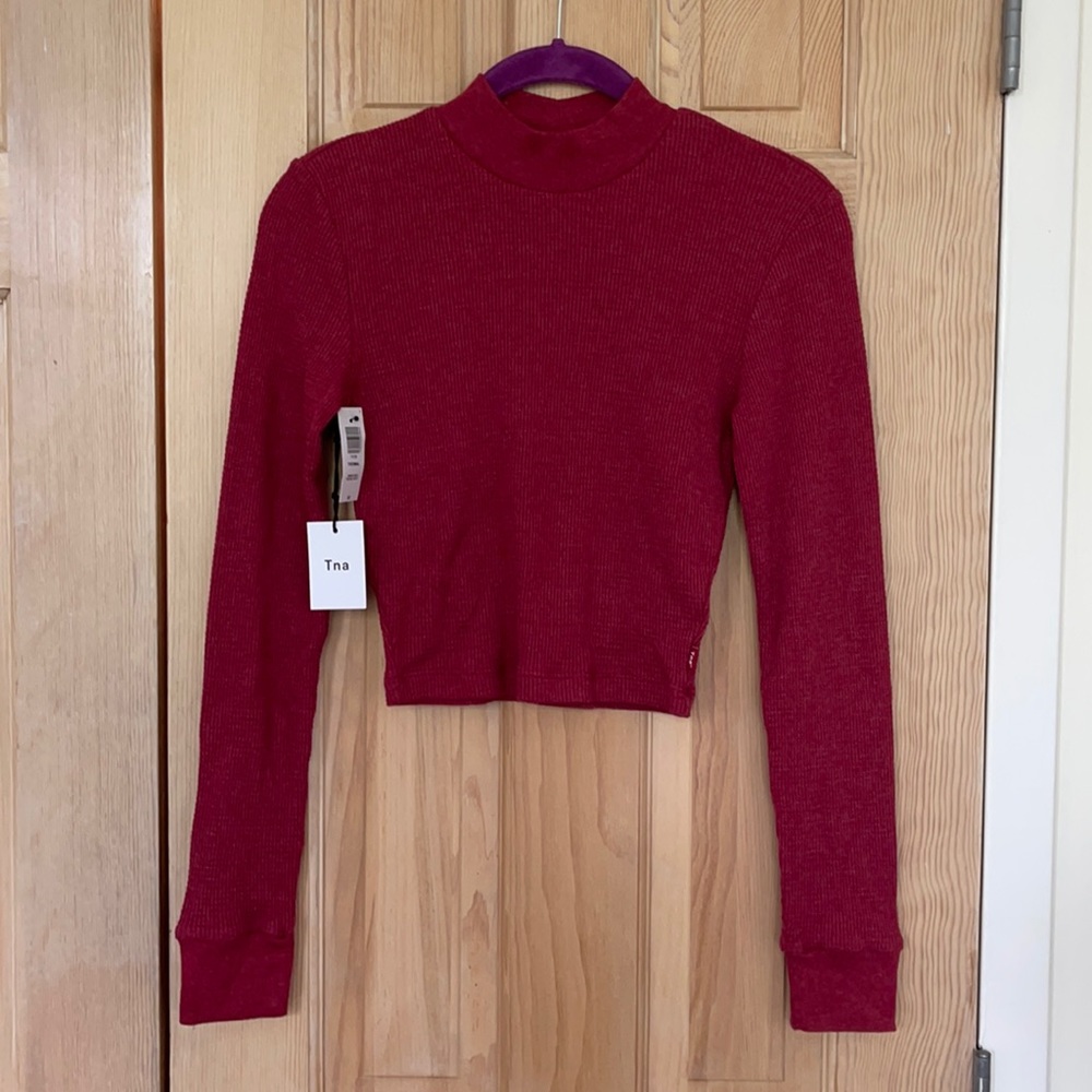 TNA Crop Waffle Mockneck Tee